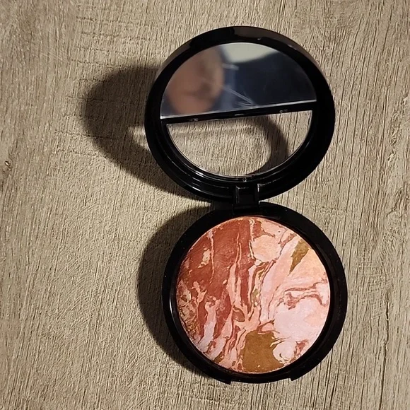 NWT Laura Geller Baked Blush N Bronze. Rose Bronze - Picture 3 of 6
